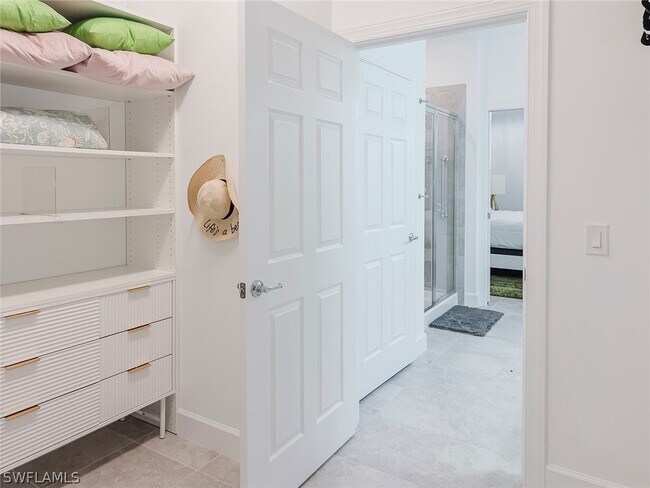 Building Photo - 5690 Mayflower Way