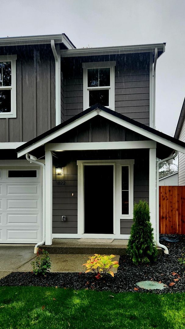 Building Photo - 1820 chipman St SE