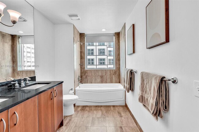 Building Photo - 300 S Biscayne Blvd