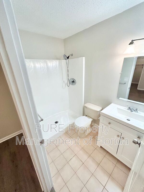 Building Photo - 3135 SW 97th St