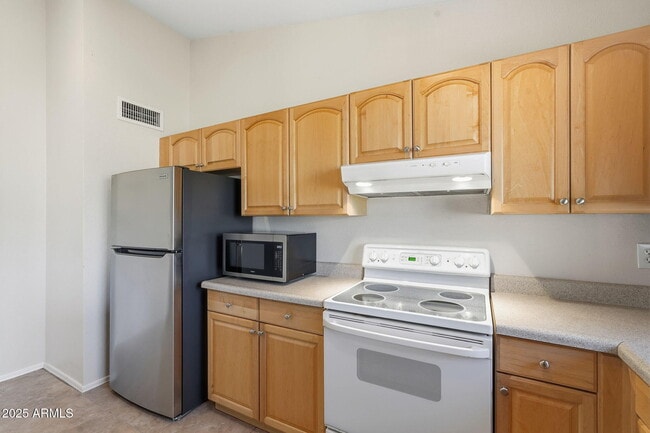 Building Photo - 16264 N 66th St