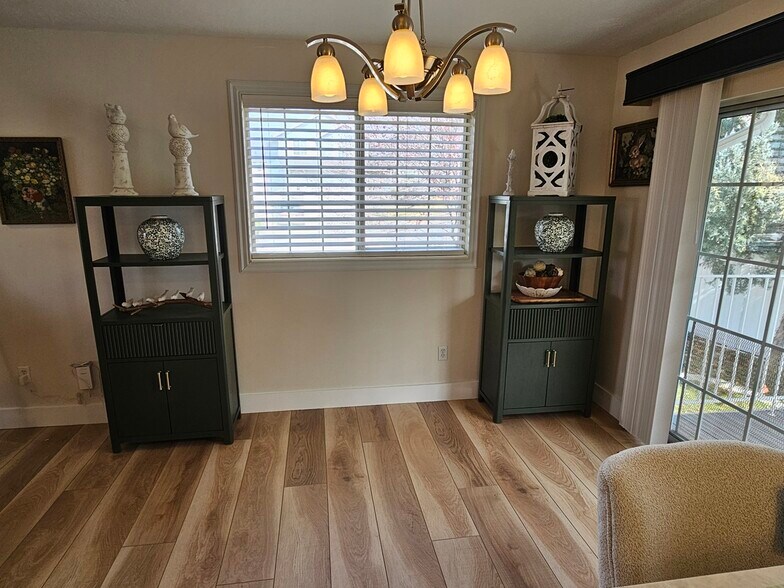 Building Photo - 11713 S Eagle Ridge Dr