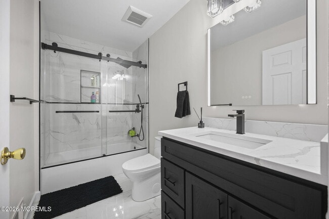 Building Photo - 10 Kinglet Ave