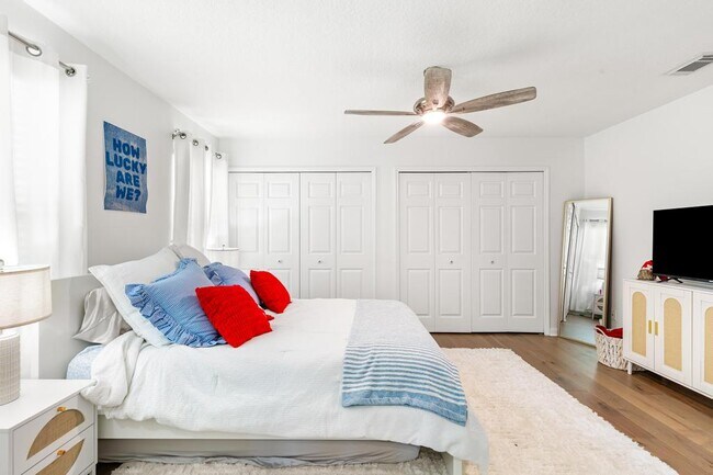 Building Photo - 200 Islamarada Ct