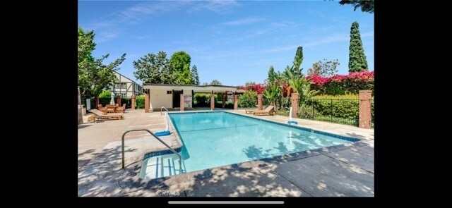 Community pool - 15508 Williams St