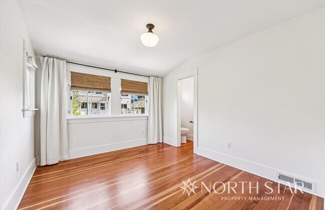 Building Photo - Charming Broadmoor Historic Farmhouse on a...