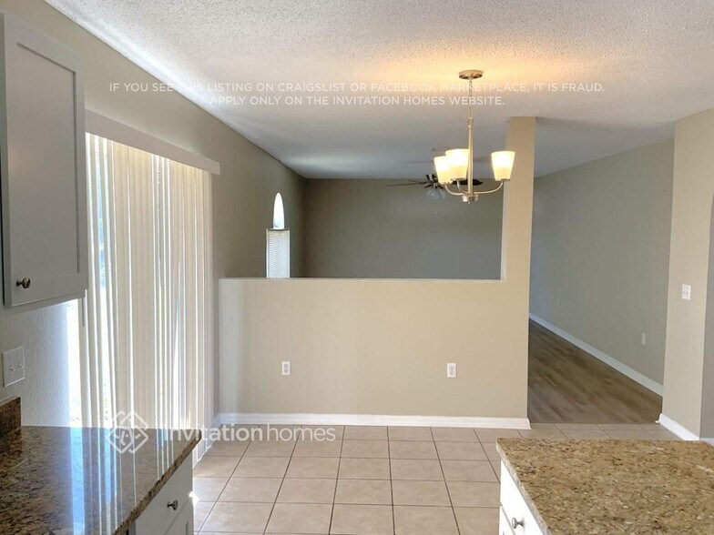 Building Photo - 927 Halifax Dr