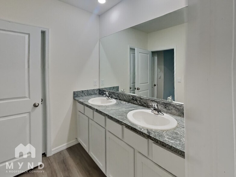 Building Photo - 32468 Turtle Grace Lp