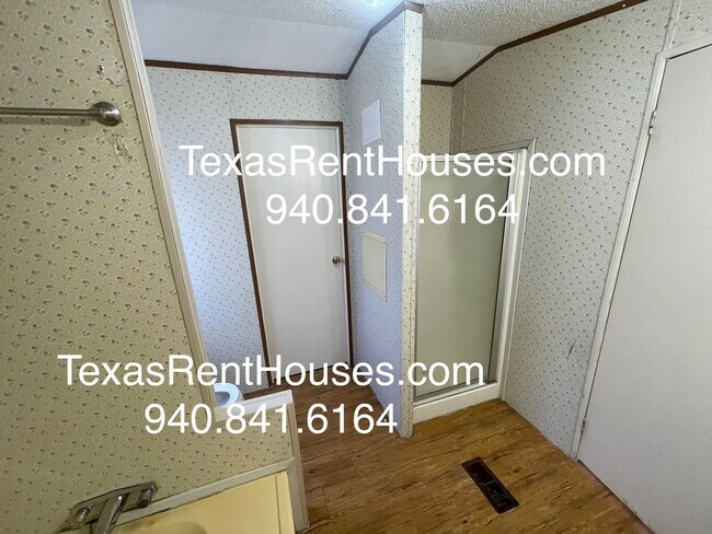 Building Photo - Fabulous Home Waiting for YOU!!!!