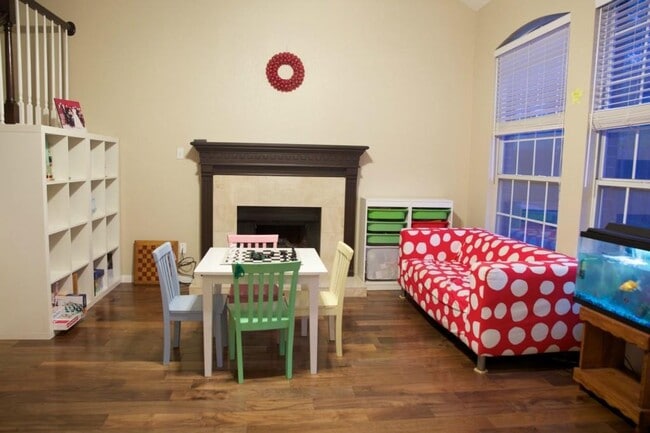 Building Photo - 11580 Cedarcliffe Dr