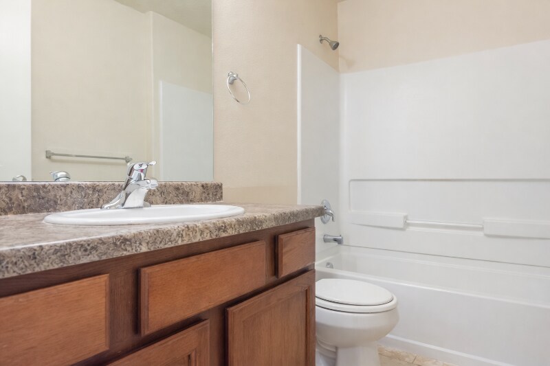 Building Photo - 56 E Resaca Dr