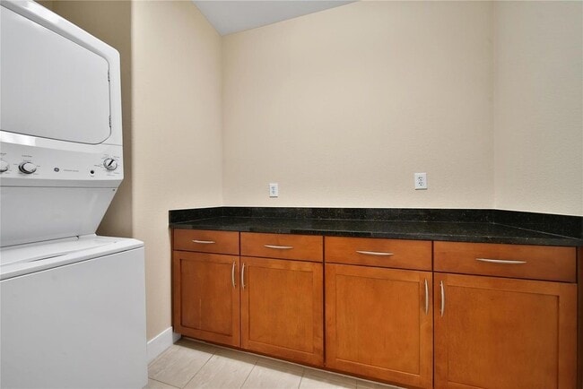 Building Photo - 2299 Lone Star Dr