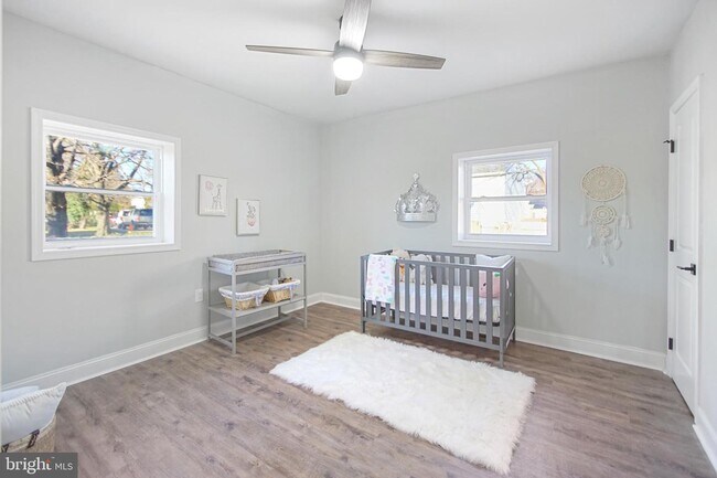 Building Photo - 4004 Ellis St