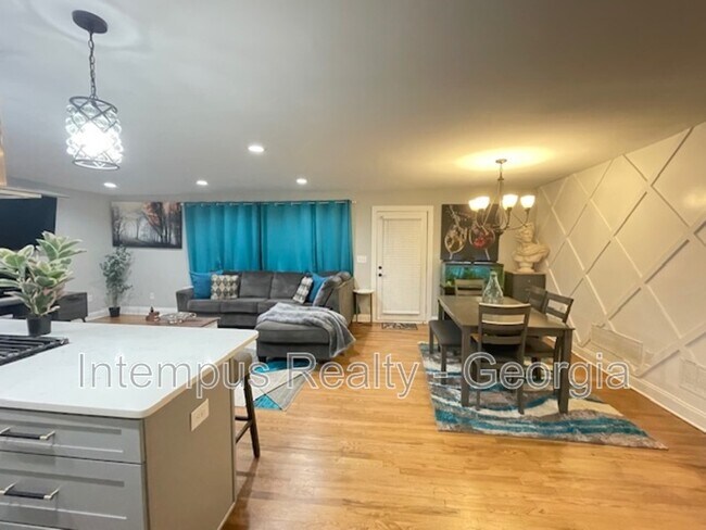 Building Photo - 1771 Dodson Dr SW