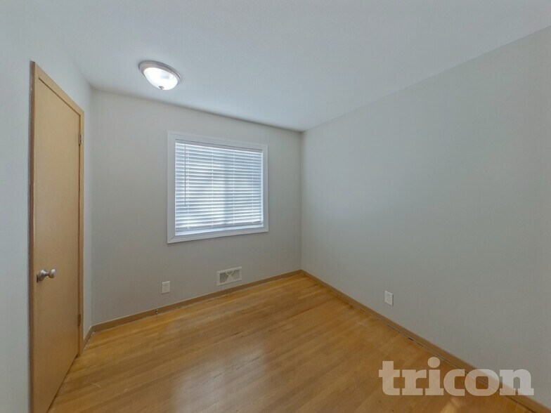 Building Photo - 2606 65th Ave N