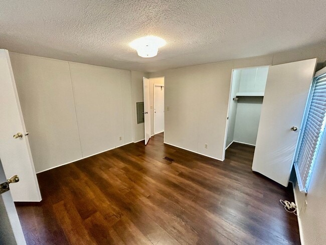 Building Photo - 2 Bedroom In Mount Sterling!