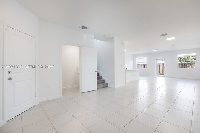 Building Photo - 2408 NW 131st Cir