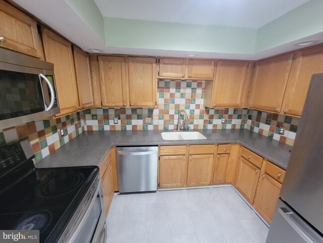 Building Photo - 11 Whistler Ct