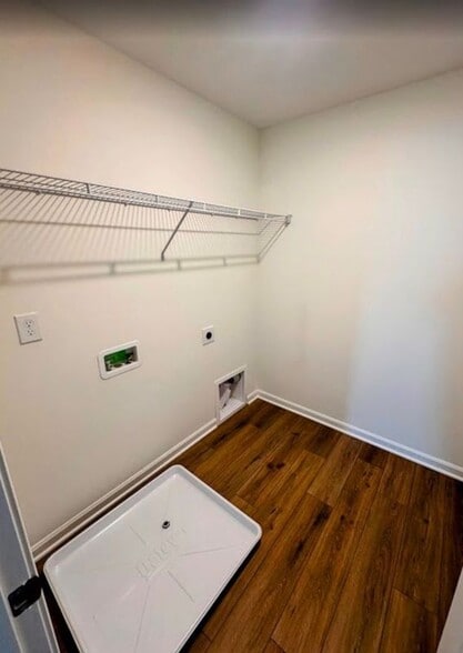 Building Photo - 16811 Aiken Rdg Cir