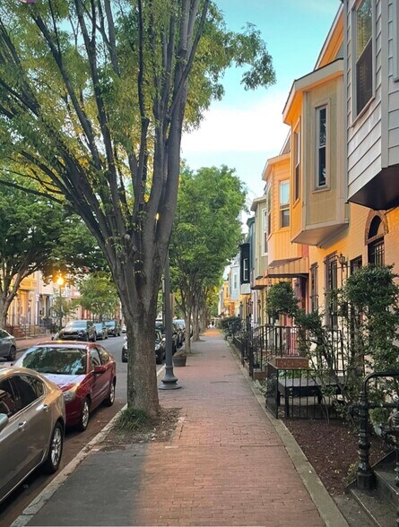 Primary Photo - 70 Bates St NW