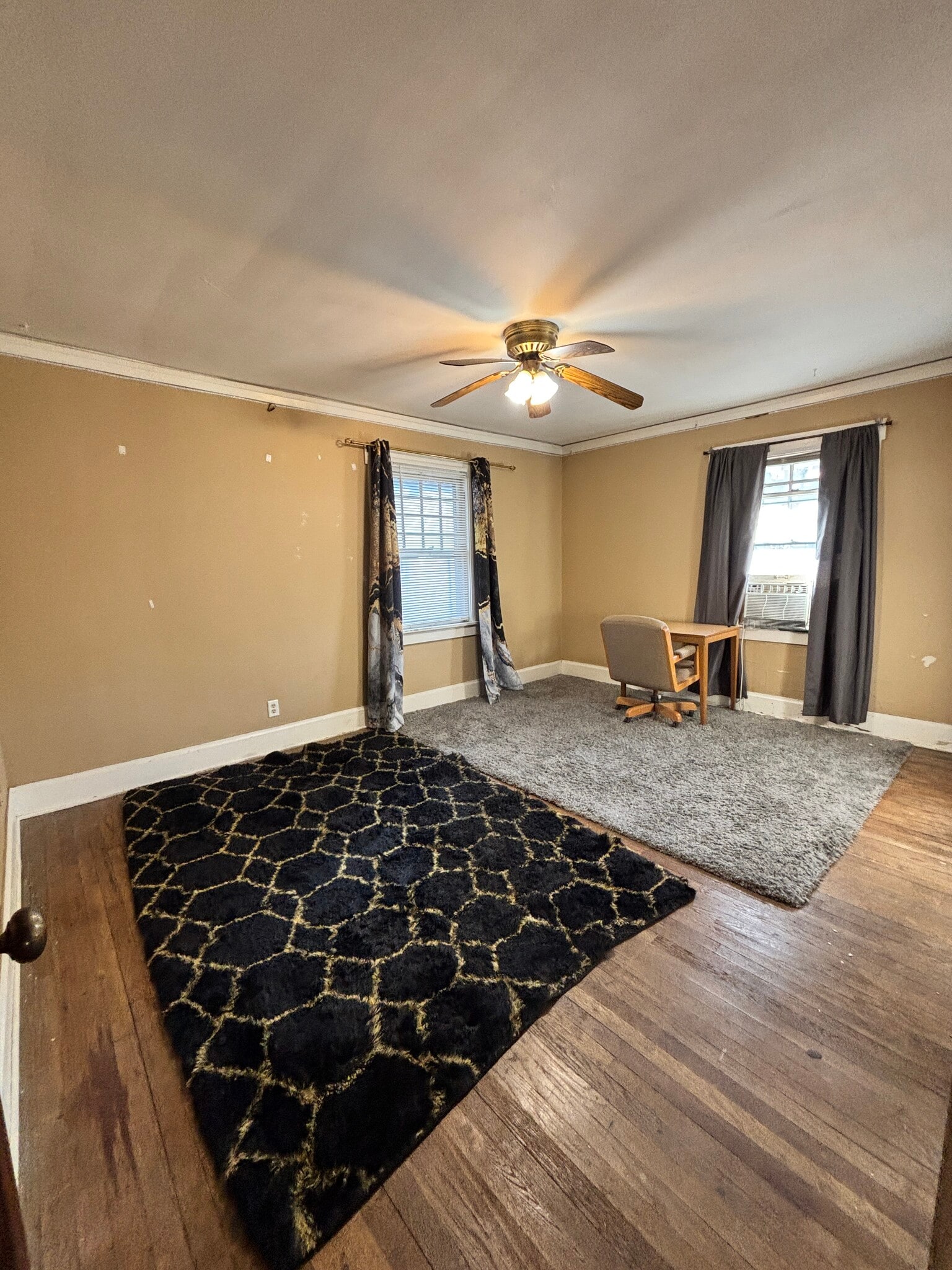 Sooo Much Space!! - 405 N Salisbury St