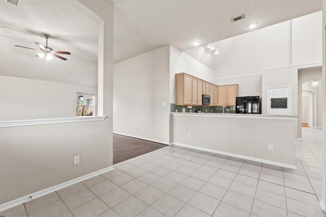 Building Photo - 3603 Heritage Colony Dr
