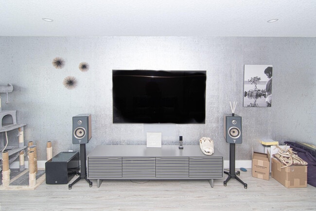 Building Photo - 3251 NW 65th St