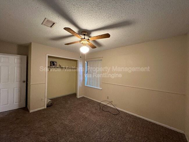 Building Photo - 4449 Thomastown Dr