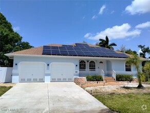 Building Photo - 61 Cardinal Dr