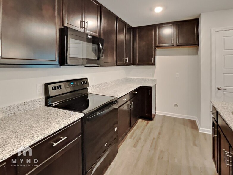 Building Photo - 119 Dasher Dr