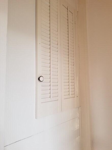 Building Photo - 125 Peyton St