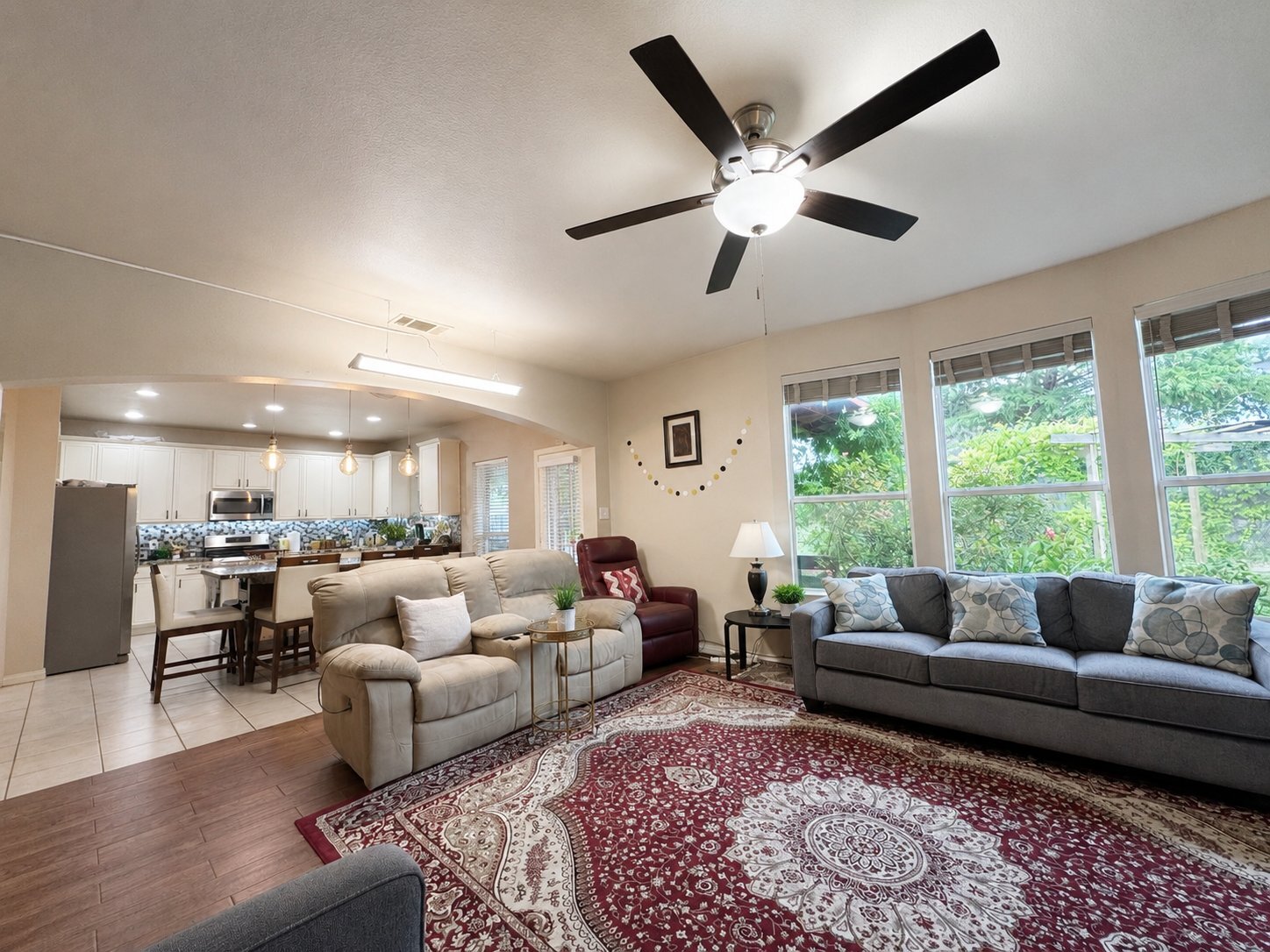 Building Photo - 814 Honey Hill Dr