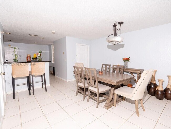 Building Photo - 1611 Veracruz Ln