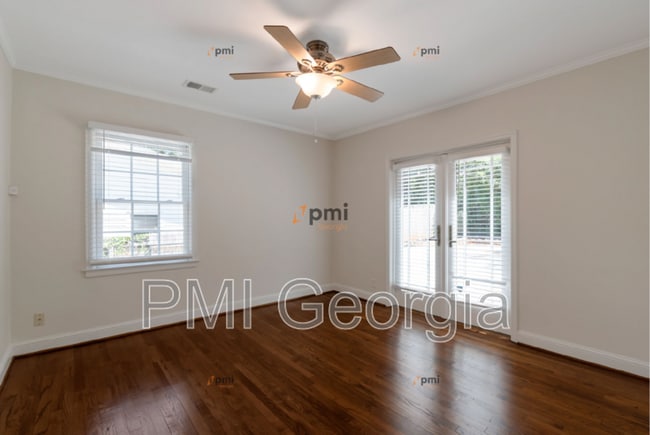 Building Photo - 2221 Melante Dr NE