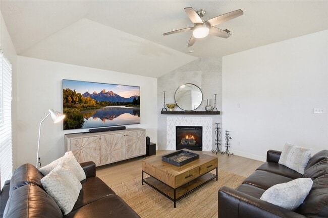 Building Photo - 17706 Windsor Grove Ln