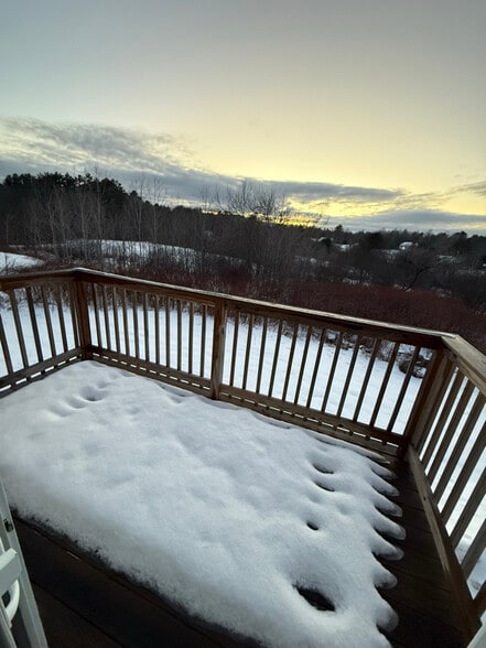 Building Photo - 1458 N Main St