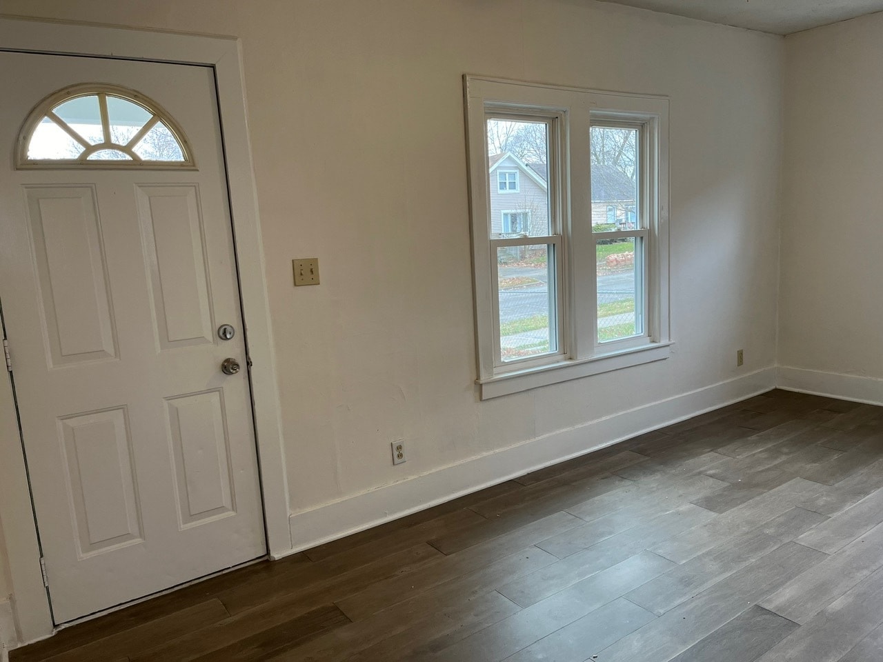 Building Photo - 631 Tisdale Ave