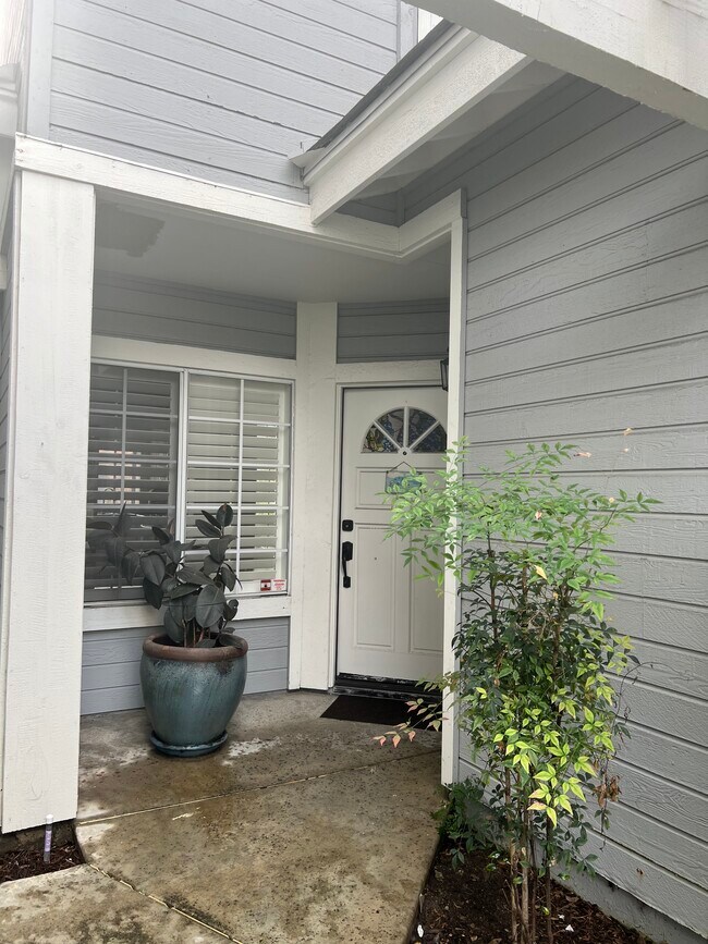 Building Photo - 2266 Aspen St