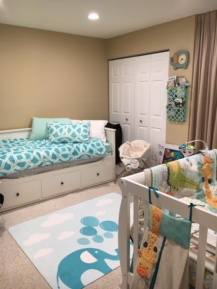 Building Photo - 2108 S Quincy St