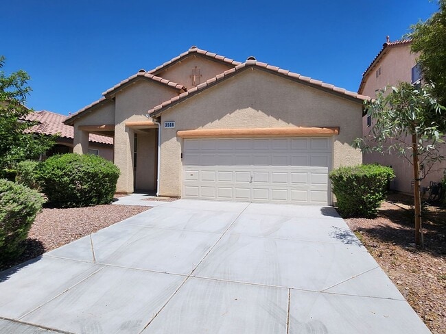 Building Photo - Beautiful single one-story home