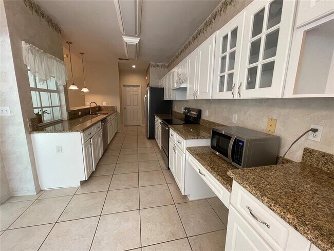 Building Photo - 4431 NW 35th St