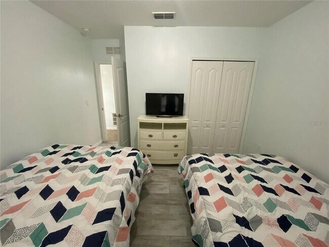 Building Photo - 9027 Paolos Pl
