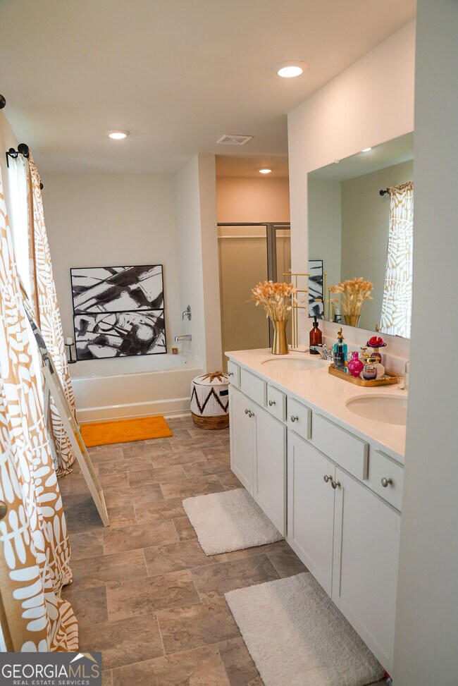 Building Photo - 3156 Ellenton Dr