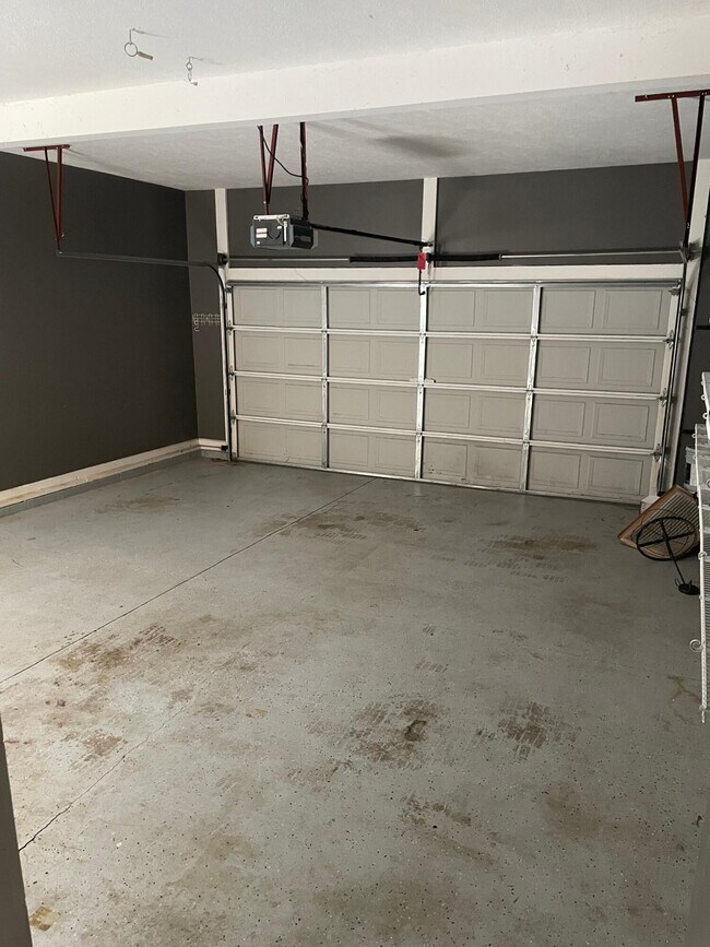 Building Photo - 1091 Conn Dr