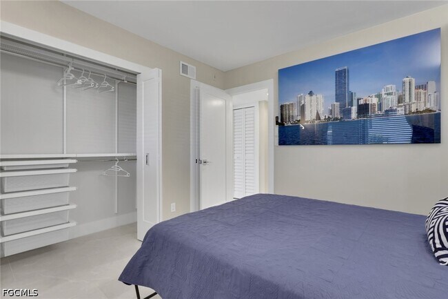 Building Photo - 9 High Point Cir N