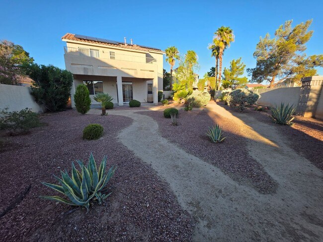 Building Photo - 748 Maccabe Ave