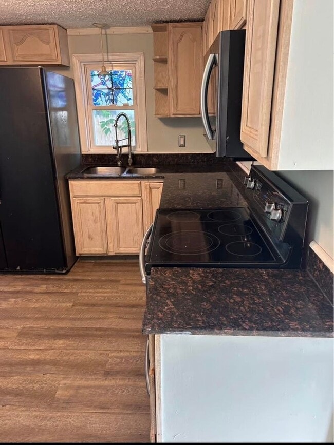 Building Photo - 6849 N Aurelius Rd