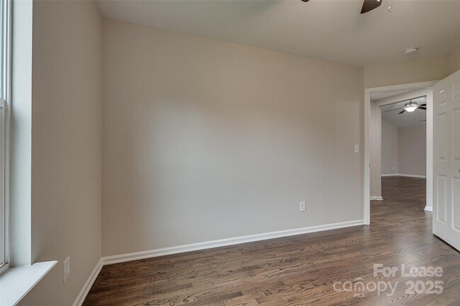 Building Photo - 4624 Waterbell Ln