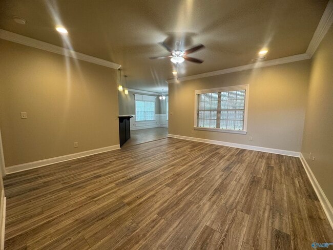 Building Photo - 101 Somerset Park Dr