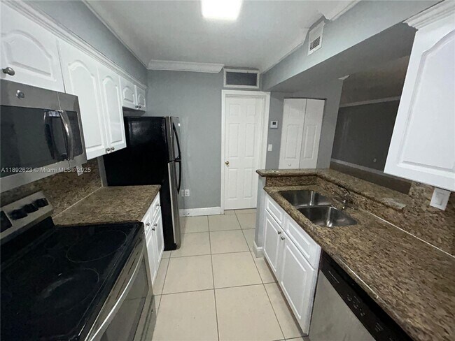 Primary Photo - 15201 SW 80th St